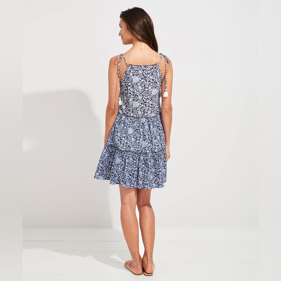 Vineyard Vines Floral Tiered Seersucker Cover-Up- Blue and White Floral - Picture 4 of 6